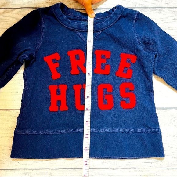 GAP Sweater Blue and Red “Free Hugs” | 18-24 month - Picture 5 of 6